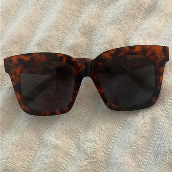 AQS | Accessories | Aqs Tortoise Shell Square Sunglasses  display picture 1